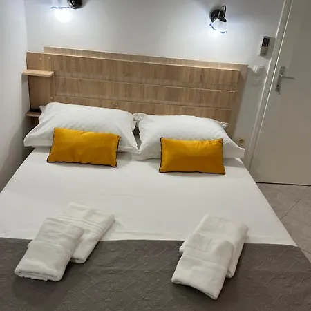 Studio Apartments Semi