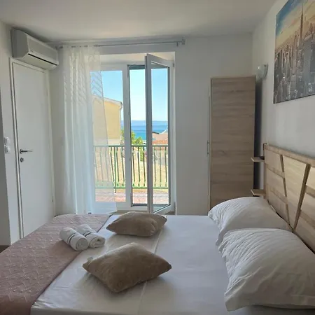 شقة Studio Apartments Semi